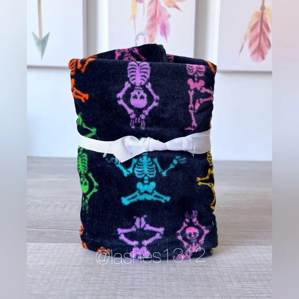 BETSEY JOHNSON Halloween Hand Towels - Black Rainbow Skeletons
